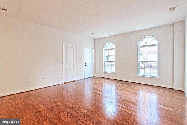 Photo - 13652 Endeavour Dr