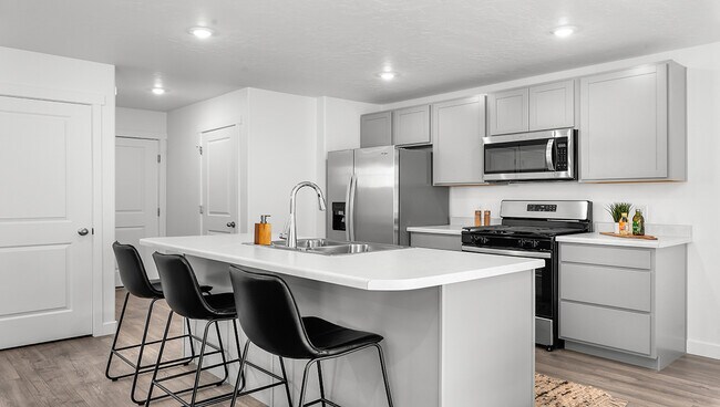 Photo - 1895 N Blue Iris Ave