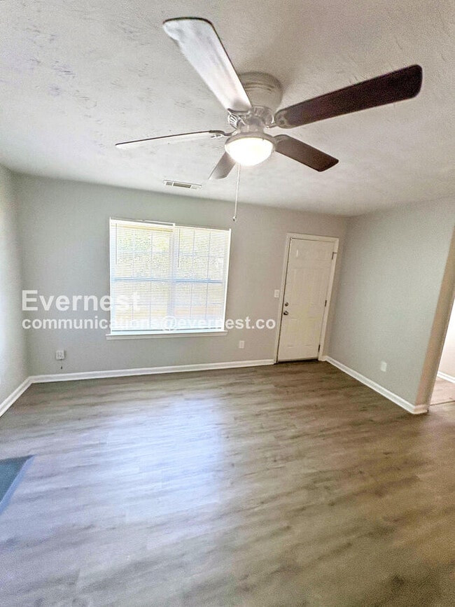 Photo - 201 Coldsprings Ct