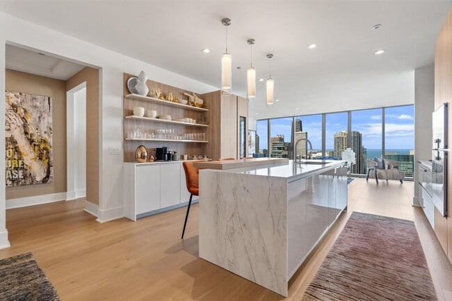 Photo - 363 E Wacker Dr