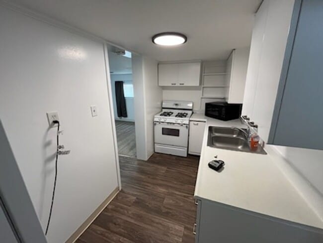 Photo - 11164 S Temple Dr Unit 11164 South Temple Drive - BACK HOUSE