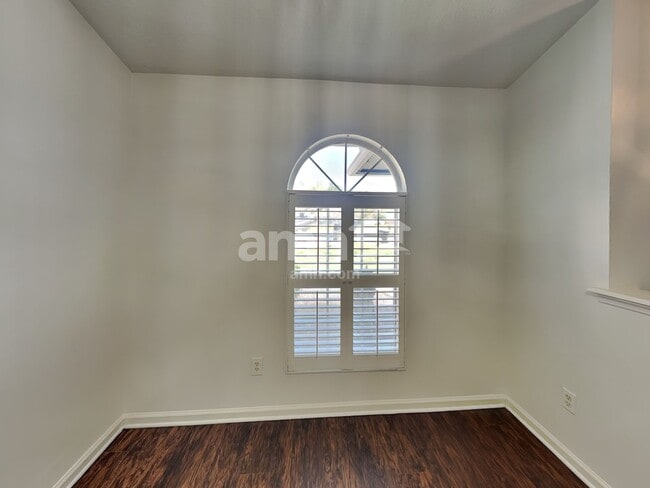 Photo - 2700 Darwin Ct