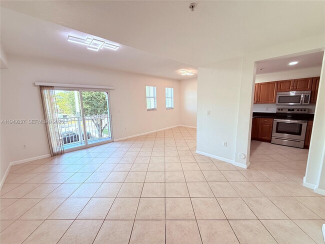 Photo - 11202 NW 83rd St Unit 207