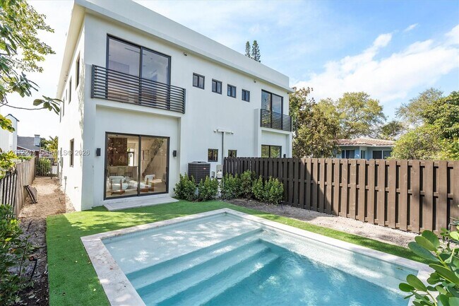 Photo - 4715 N Miami Ave