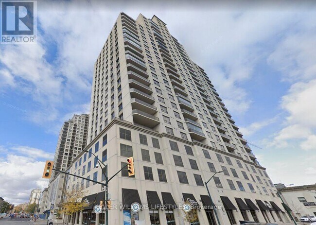 Photo - 330 Ridout St N Unit 804