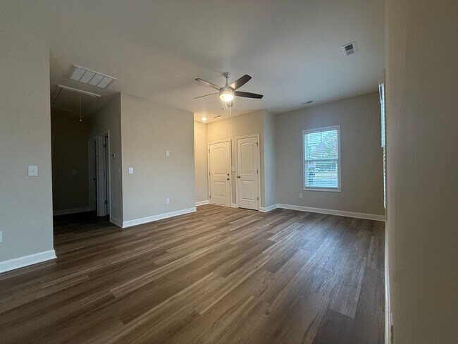 Photo - Brand New Duplex!