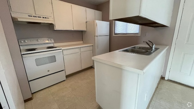 Building Photo - 130 8th Ave SE Rental