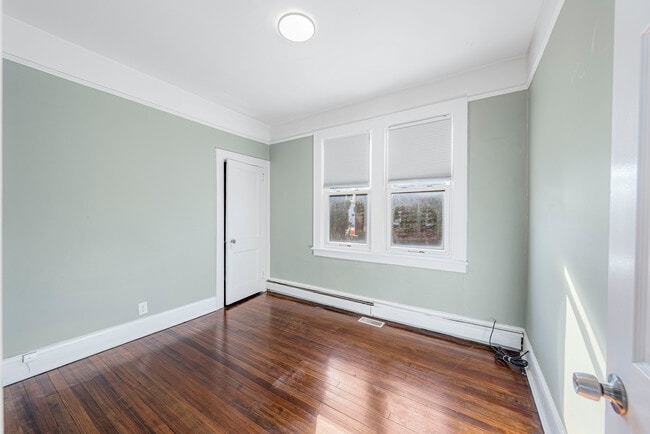 400 W Elm St Unit 1