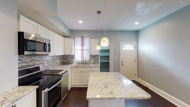 Photo - Beautiful Waverly townhouse near Johns Hopkins University