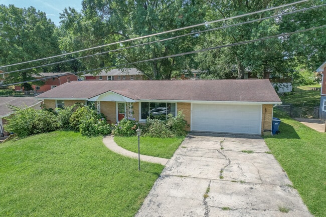Building Photo - 1122 Major Dr Rental
