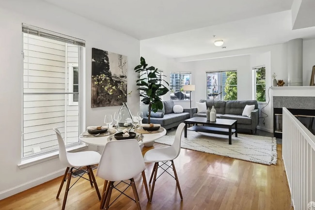 Photo - 28 Jennifer Pl