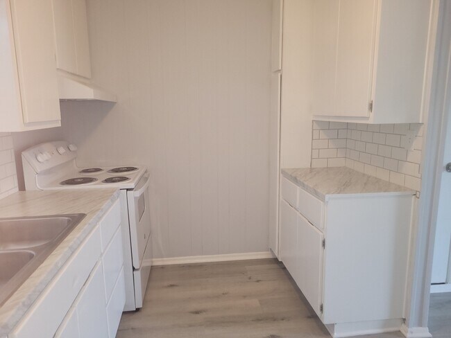 Photo - 5805 Cherry St Unit 5805