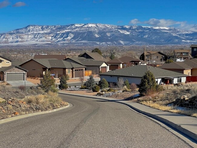 200 Secret Canyon Ct