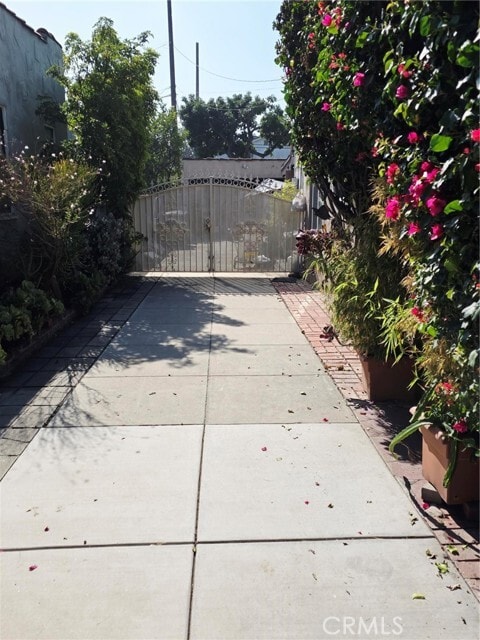 Photo - 554 Hawthorne St