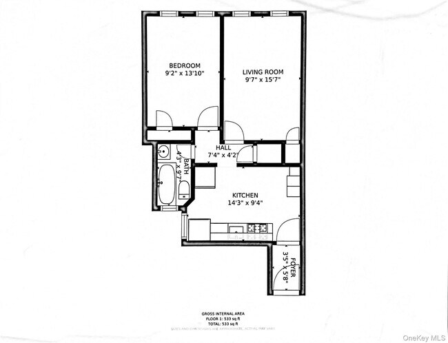 Photo - 484 Plandome Rd Unit Rear Apt