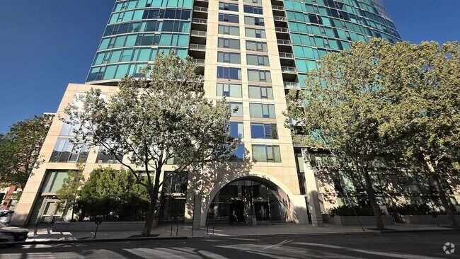Building Photo - 38 N Almaden Blvd Unit 516 Rental