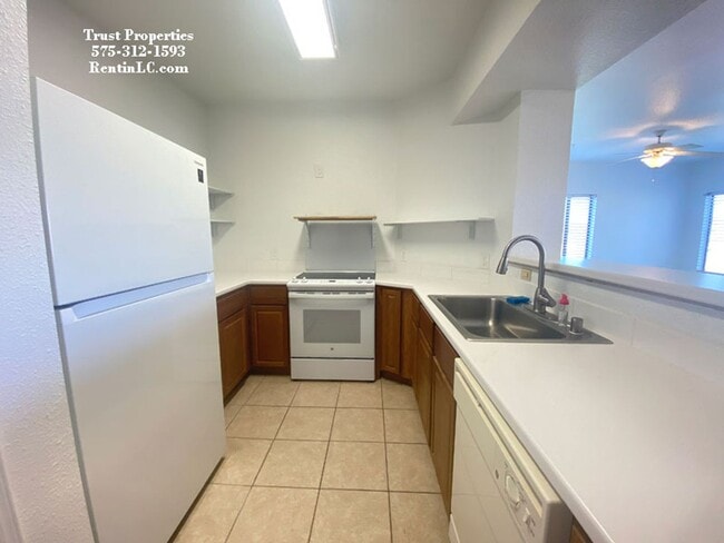 Photo - Great 1/1 in Gated Community