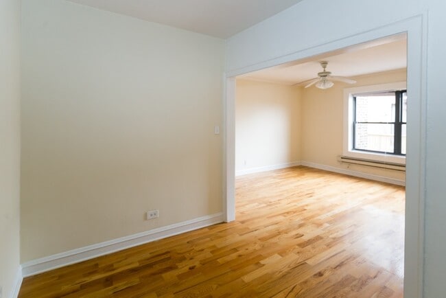 Photo - 545 W Wellington Ave Unit 903