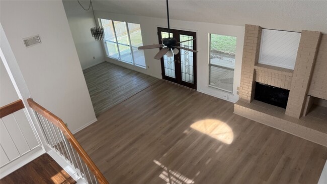 Photo - 9826 Chiselhurst Dr