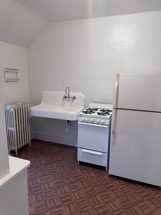 Photo - 914 Wisconsin Ave Unit 2