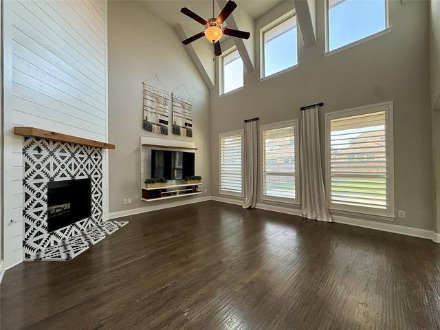 Photo - 509 Lomax Ln