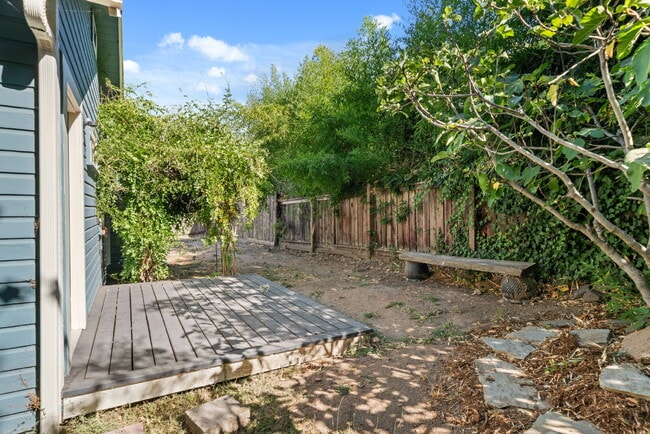 Photo - 531 Clay St