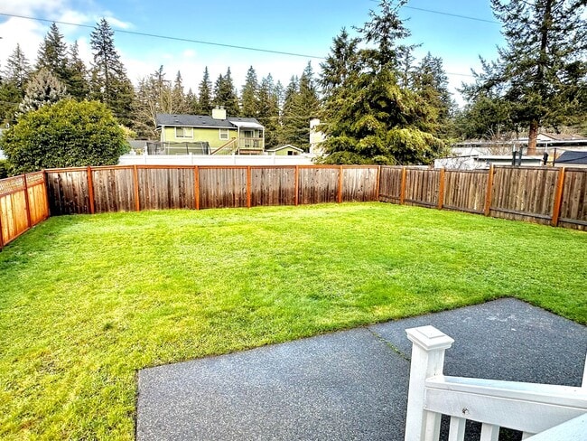 Photo - Spacious 4-Bedroom Home with Modern Comforts in Spanaway, WA