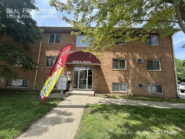 1424 S Pennsylvania Ave Unidad 16