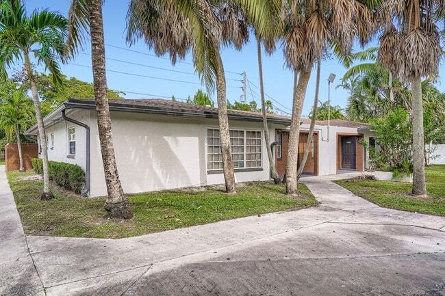 Photo - Brisa Apartment Homes