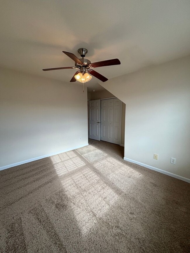 Photo - Spacious End Unit 3BR/2.5BA Townhouse