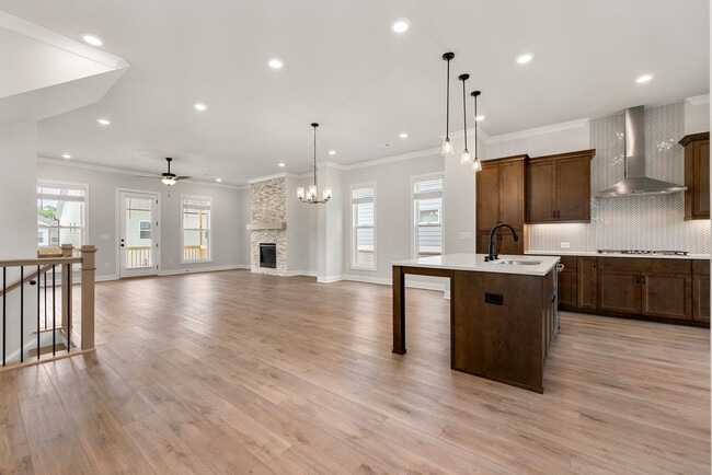Photo - 114 Stonehouse Dr
