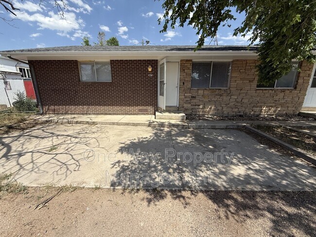 Building Photo - 122-124 12th Avenue - 124 Rental