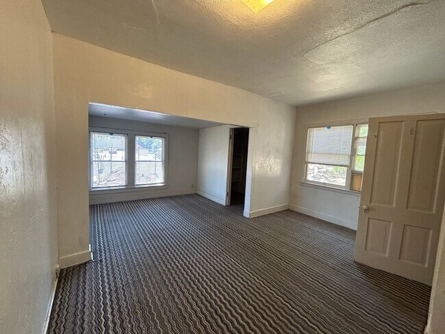 Photo - 3 bed, 1 bath, backyard