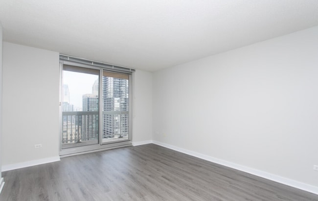 Photo - 538 N State St