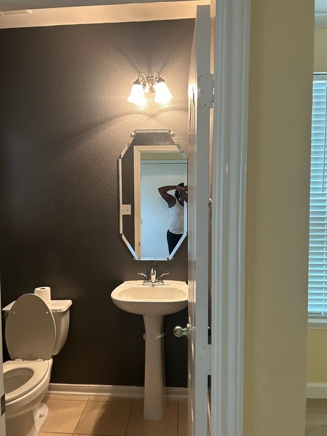 Photo - 8127 Montague Manor Ln