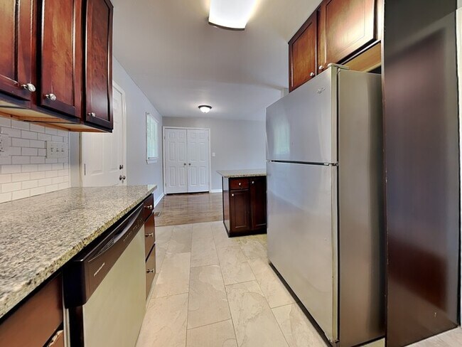 Photo - 2892 Horse Shoe Dr