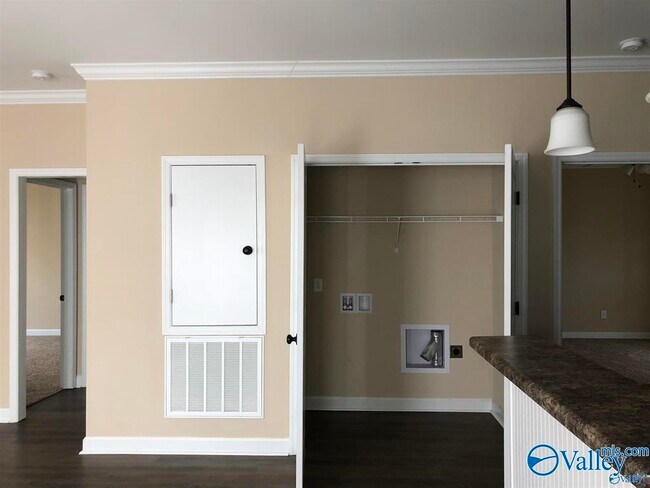 Photo - 4029 Jeff Rd NW