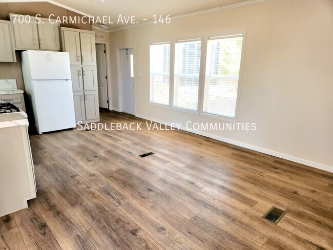 Photo - 700 S Carmichael Ave