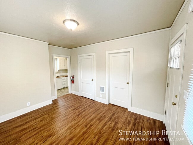 Photo - 2024 Emerald St Unidad 4