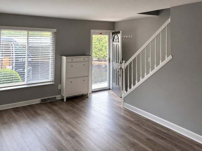 Photo - 1532 Graefield Rd