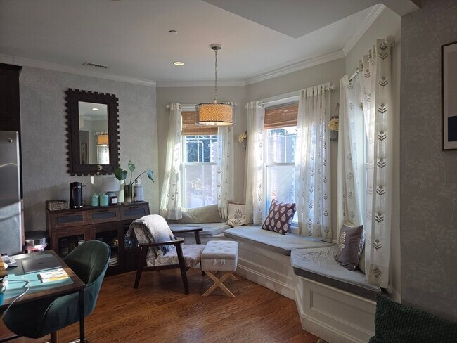 Photo - 306 Maverick St Unit 2