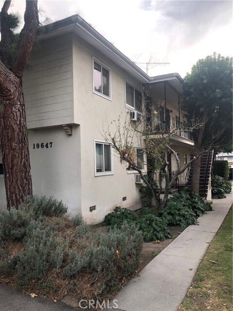 Photo - 10647 Sherman Grove Ave Unidad E