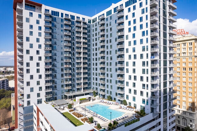 915 N Franklin St. Tampa, FL 33602-3815 - Nine15