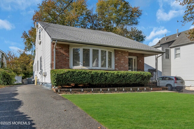 Photo - 97 Monmouth Ave