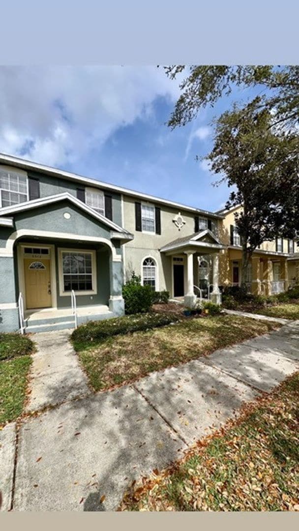 Photo - 3/2 with loft Windermere Town home in Summerport! 2 car garage! June 10, 2026!