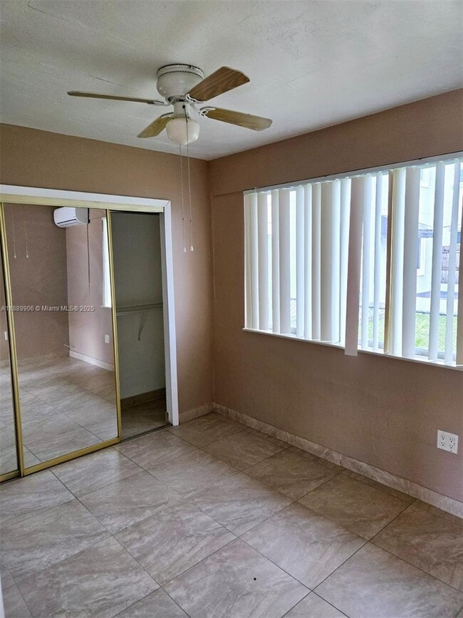 Photo - 354 W 19th St Unit 2