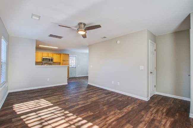 Photo - 88 Blue Jasmine Ln