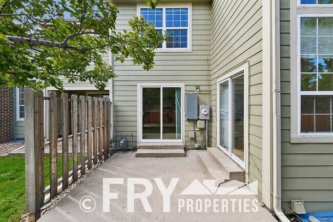 Photo - 14313 E Warren Pl