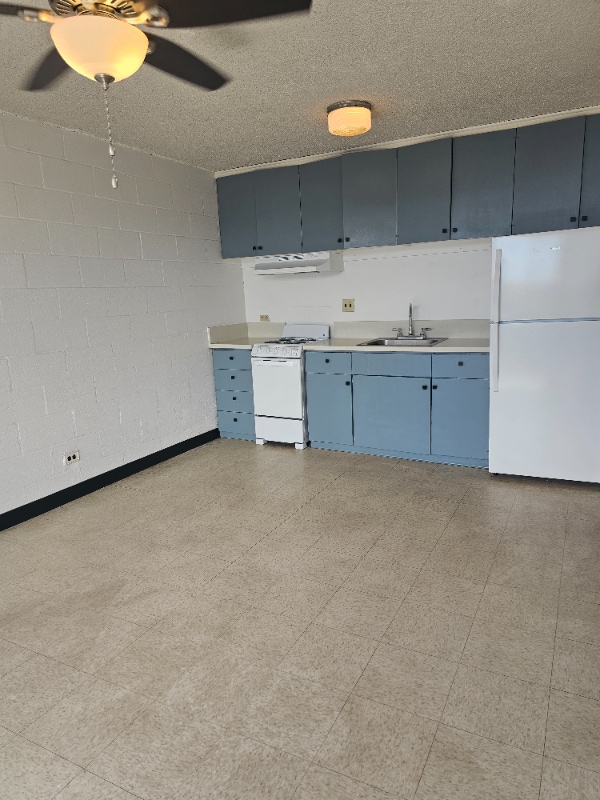 Building Photo - 1416 Middle St Rental