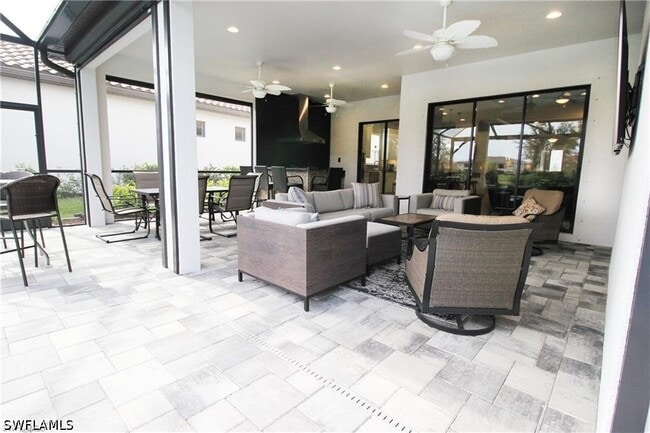 Building Photo - 9456 Montelanico Loop